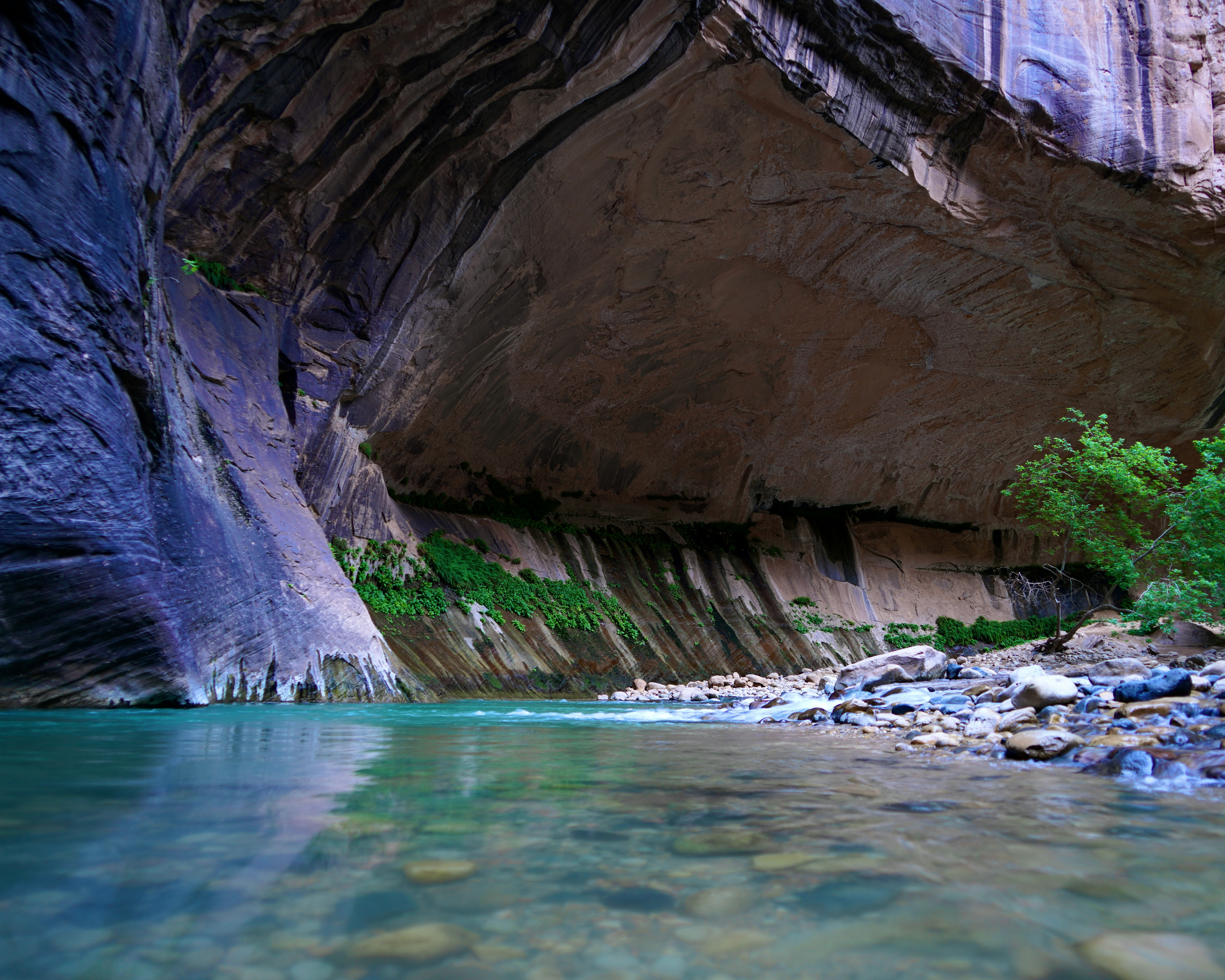 Utah rocks on a clear sunny day.
